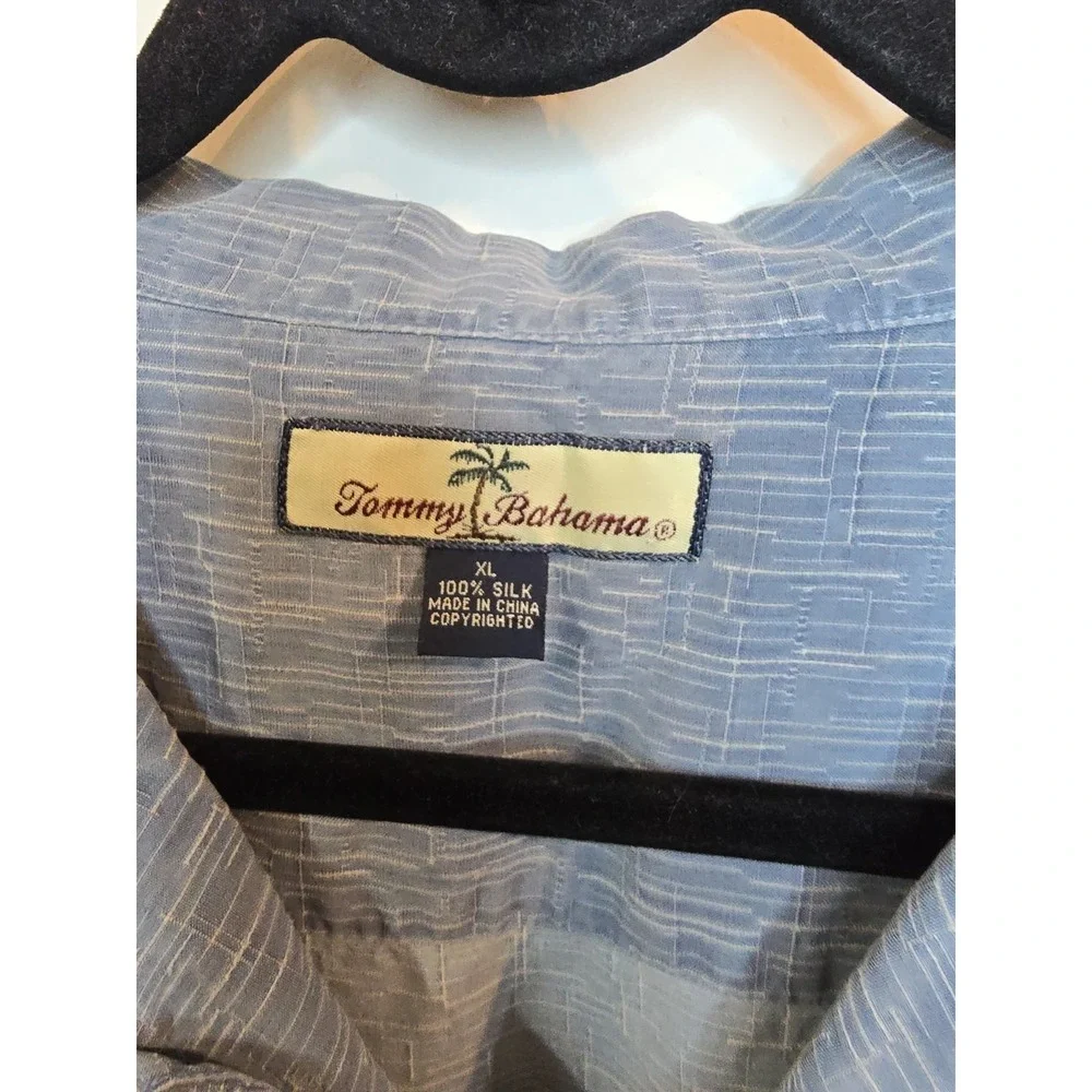 Tommy Bahama good used
